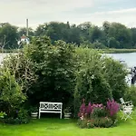 度假居 Historic House With Beautiful View On South Funen *