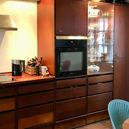 Vakantiehuis Historic House With Beautiful View On South Funen Fjaellebroen