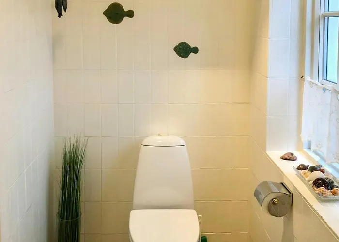 Historic House With Beautiful View On South Funen * Fjaellebroen